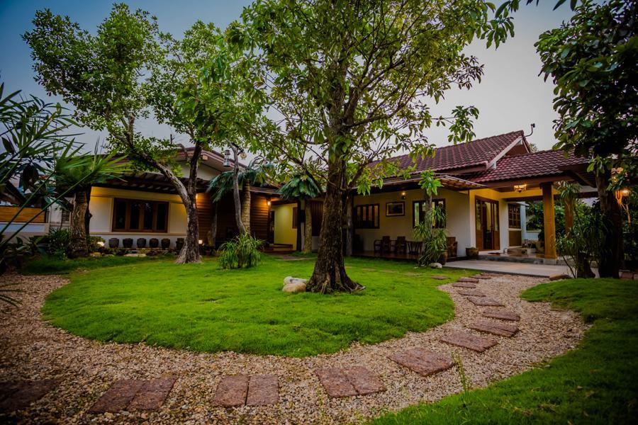 Tree Home Plus Nakhon Si Thammarat Buitenkant foto