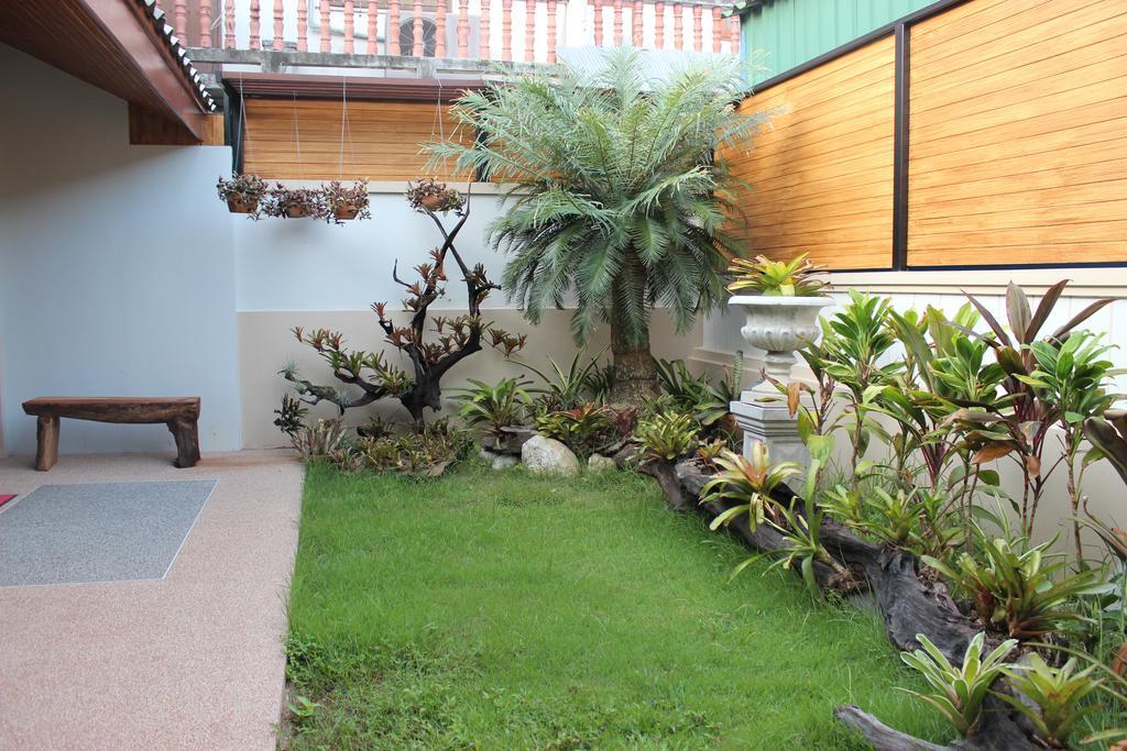 Tree Home Plus Nakhon Si Thammarat Buitenkant foto