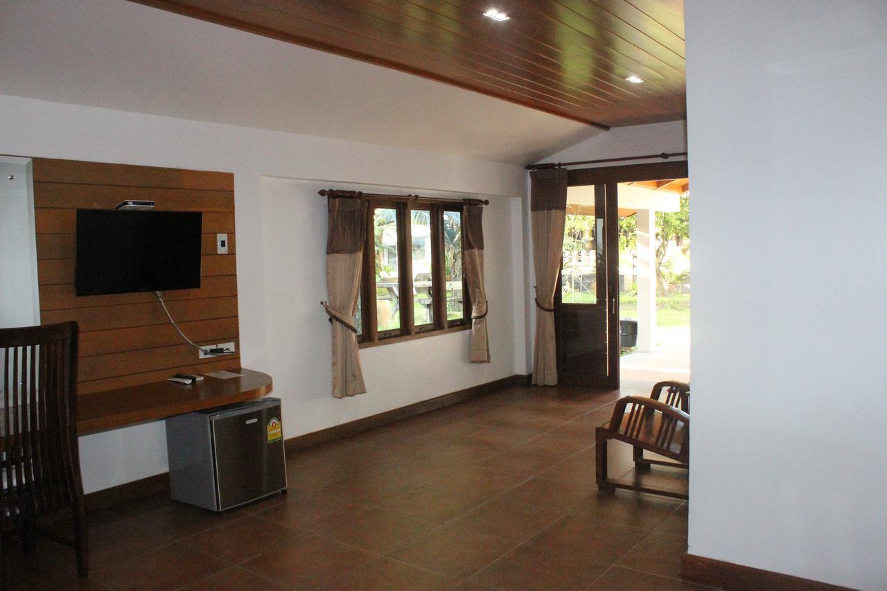 Tree Home Plus Nakhon Si Thammarat Buitenkant foto