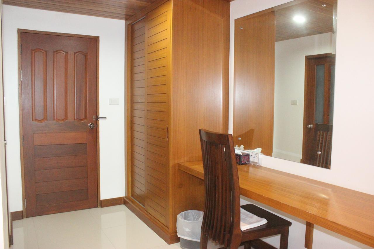Tree Home Plus Nakhon Si Thammarat Buitenkant foto